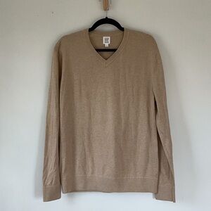 GAP Men's Light Tan V-Neck Sweater